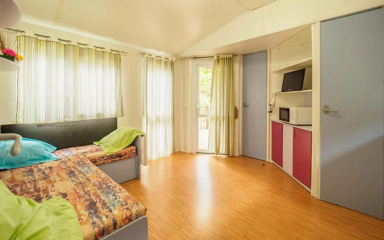 Camping Alberg Municipal Tivissa 2*,  España